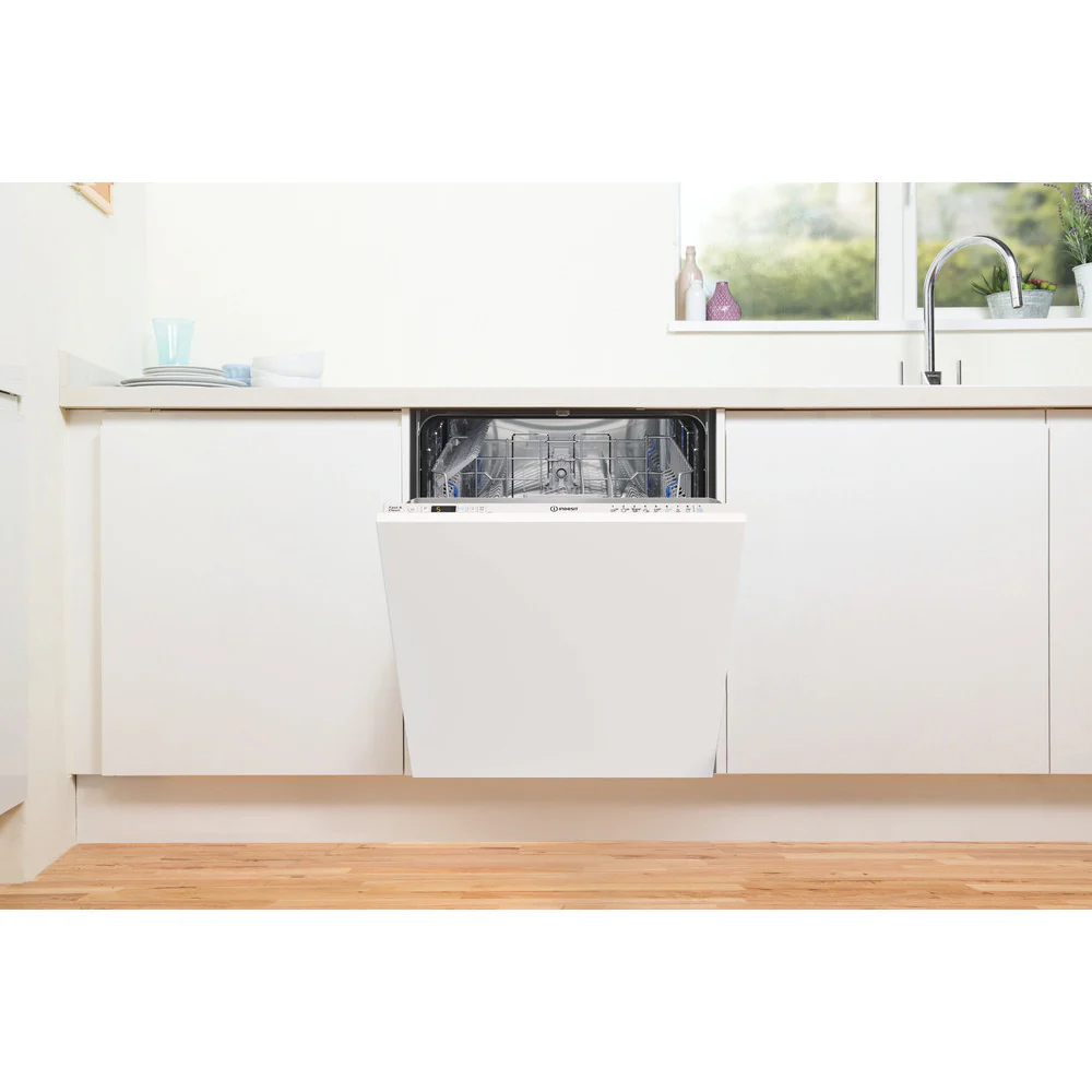 Indesit D2IHD526 Integrated Full Size Dishwasher With 14 Place Setting White - Image 3