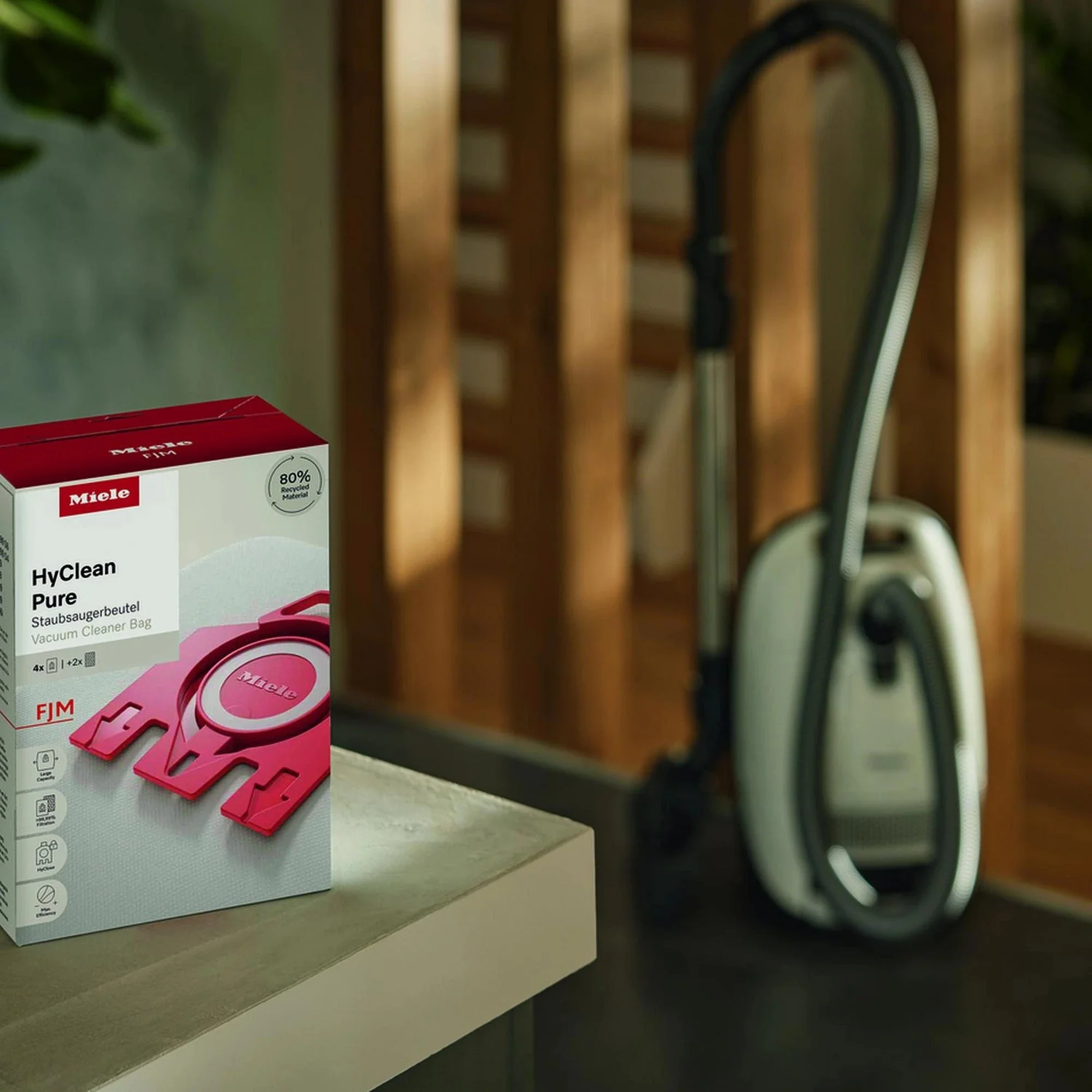 Miele FJM HyClean Pure Vacuum Cleaner Bags - Pack of 4 - Image 6