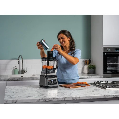 Ninja® 3-in-1 Food Processor with Auto-IQ BN800UK - Image 3
