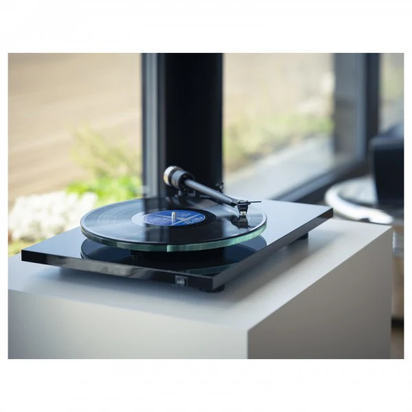 Pro-Ject T2 Turntable Black Gloss - Image 6